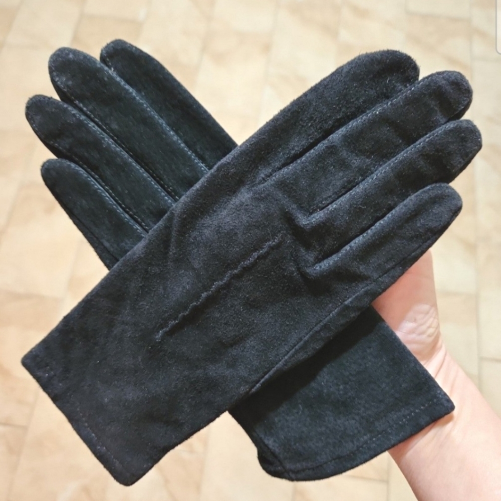 Fownes Ladies Black Suede Gloves